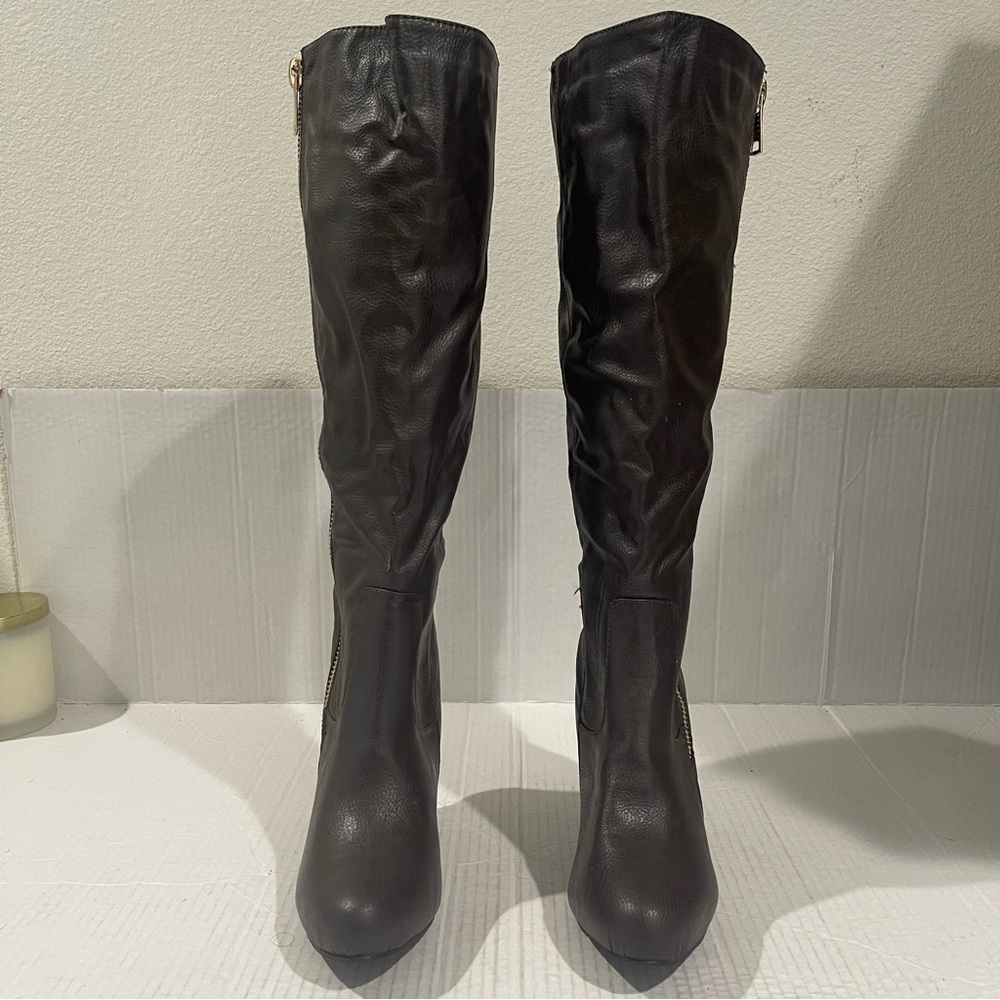 Women’s Reneeze Brown Faux Leather Heel Boots Size 7 US! - Picture 5 of 12